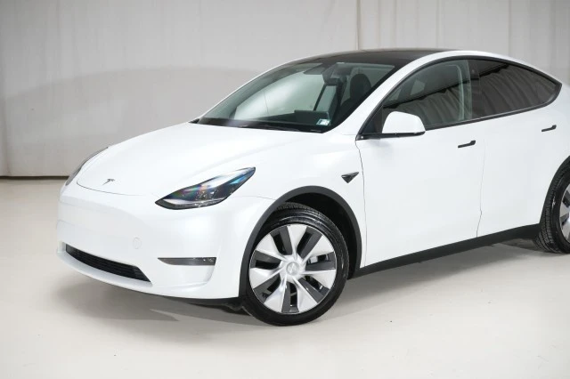 2023 Tesla Model Y - Image 4 of 21