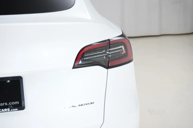 2023 Tesla Model Y - Image 21 of 21