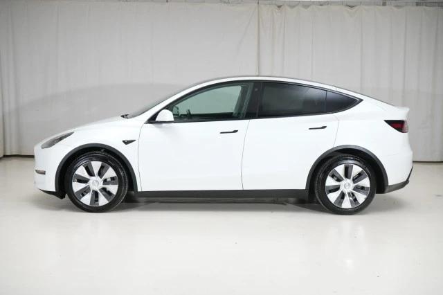 2023 Tesla Model Y - Image 2 of 21