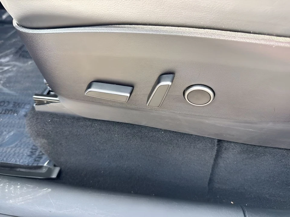 2023 Tesla Model Y - Image 10 of 12
