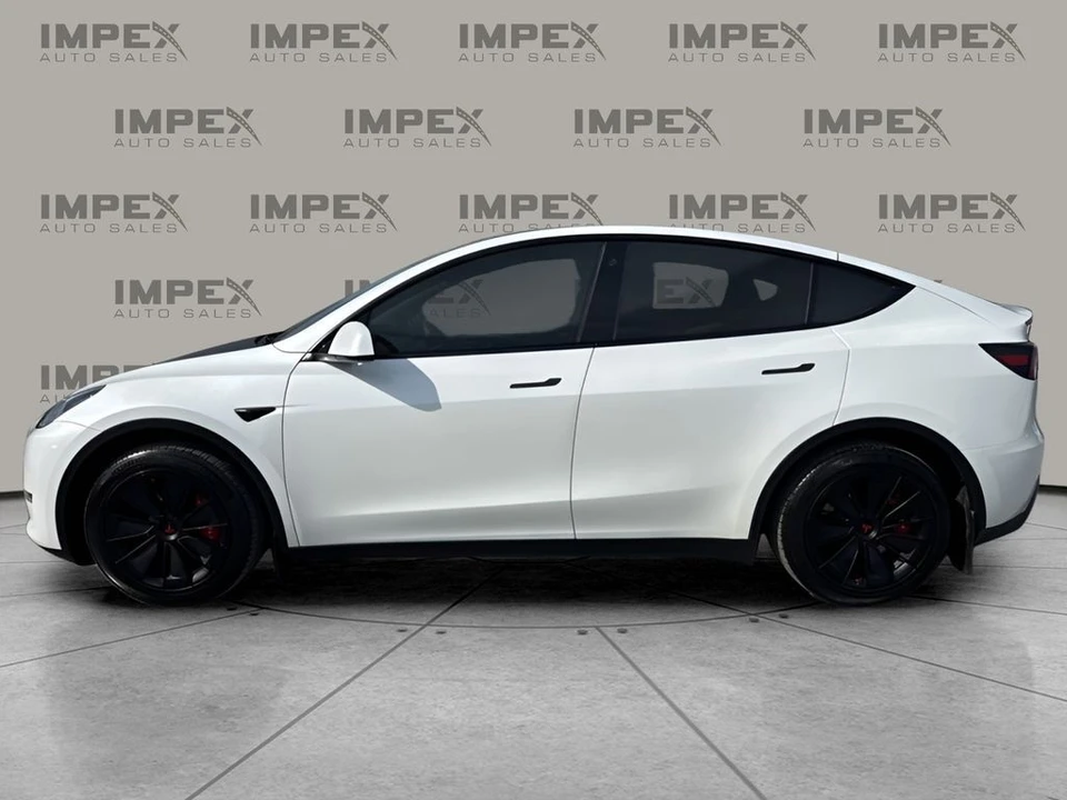 2023 Tesla Model Y - Image 2 of 12