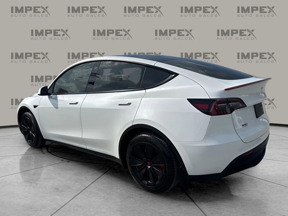 2023 Tesla Model Y - Image 3 of 12