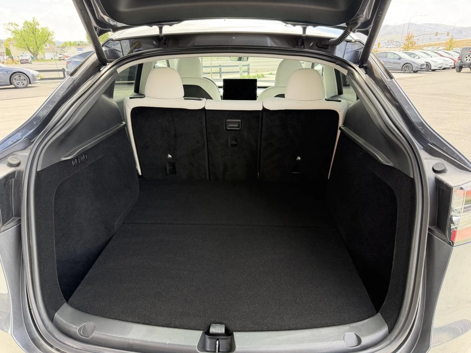2023 Tesla Model Y - Image 17 of 26