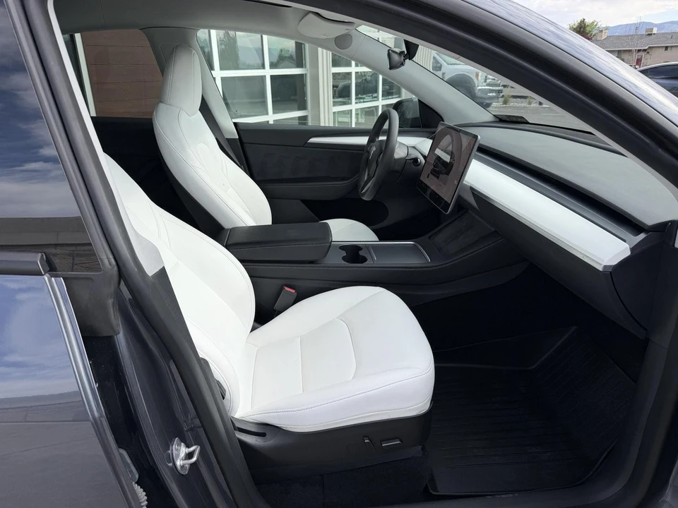 2023 Tesla Model Y - Image 23 of 26
