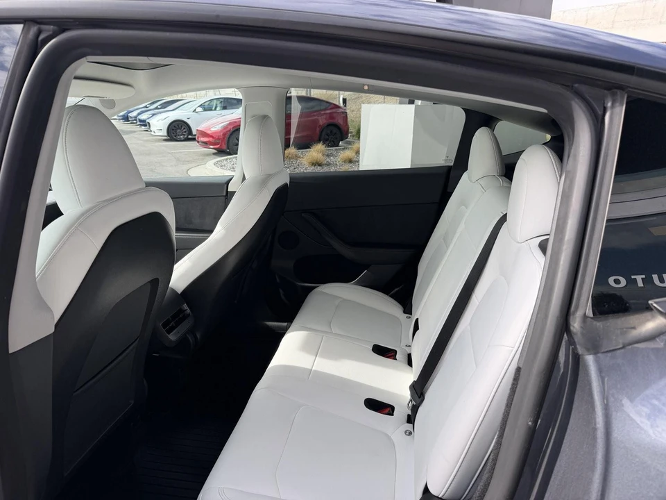 2023 Tesla Model Y - Image 15 of 26