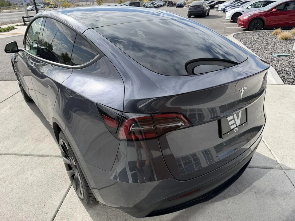2023 Tesla Model Y - Image 6 of 26