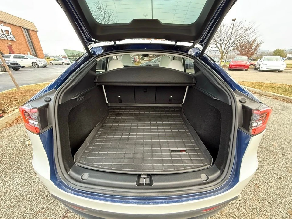 2023 Tesla Model Y - Image 15 of 21
