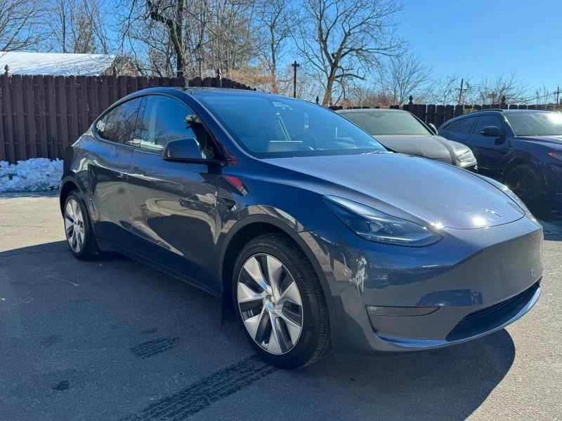 2023 Tesla Model Y - Image 3 of 12