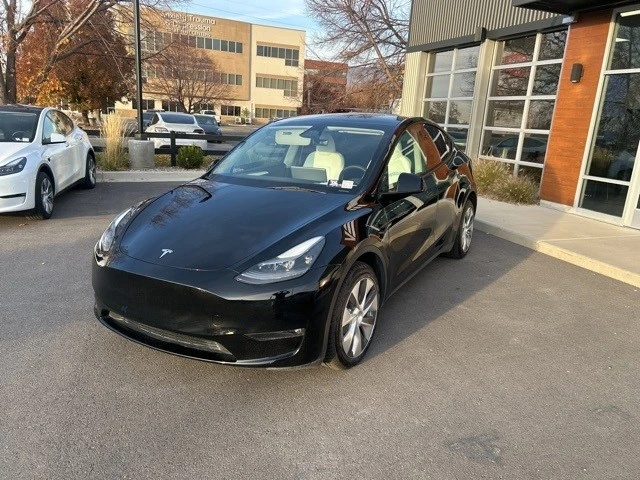 2023 Tesla Model Y - Image 4 of 21