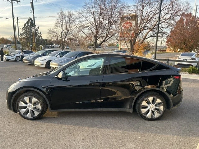 2023 Tesla Model Y - Image 5 of 21