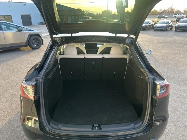 2023 Tesla Model Y - Image 16 of 21