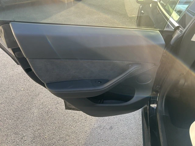 2023 Tesla Model Y - Image 13 of 21