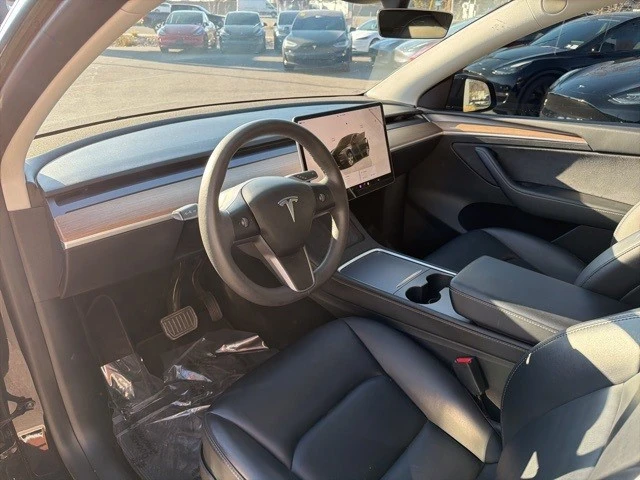 2023 Tesla Model Y - Image 12 of 21