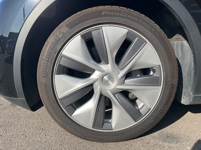 2023 Tesla Model Y - Image 21 of 21