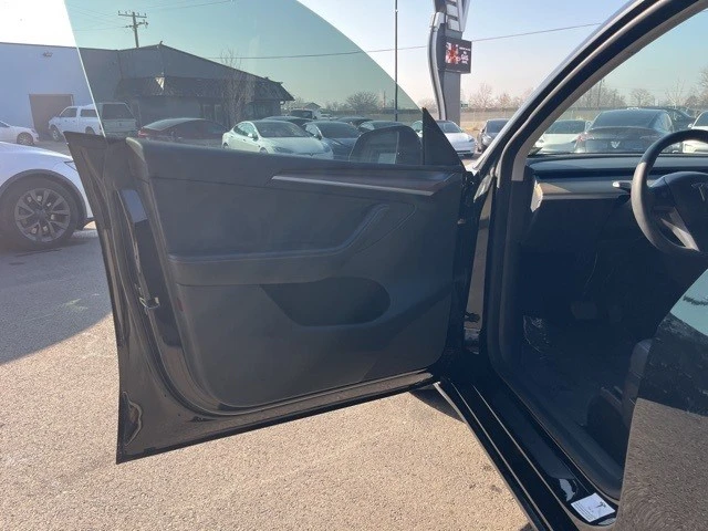 2023 Tesla Model Y - Image 6 of 21
