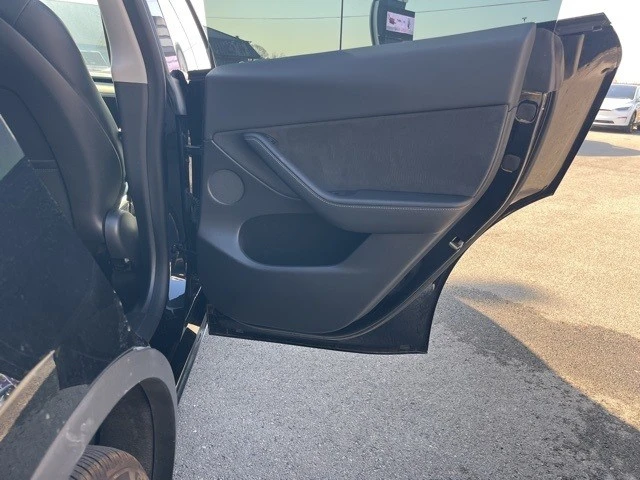 2023 Tesla Model Y - Image 14 of 21