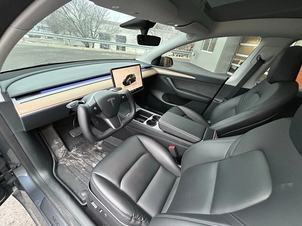 2023 Tesla Model Y - Image 13 of 14