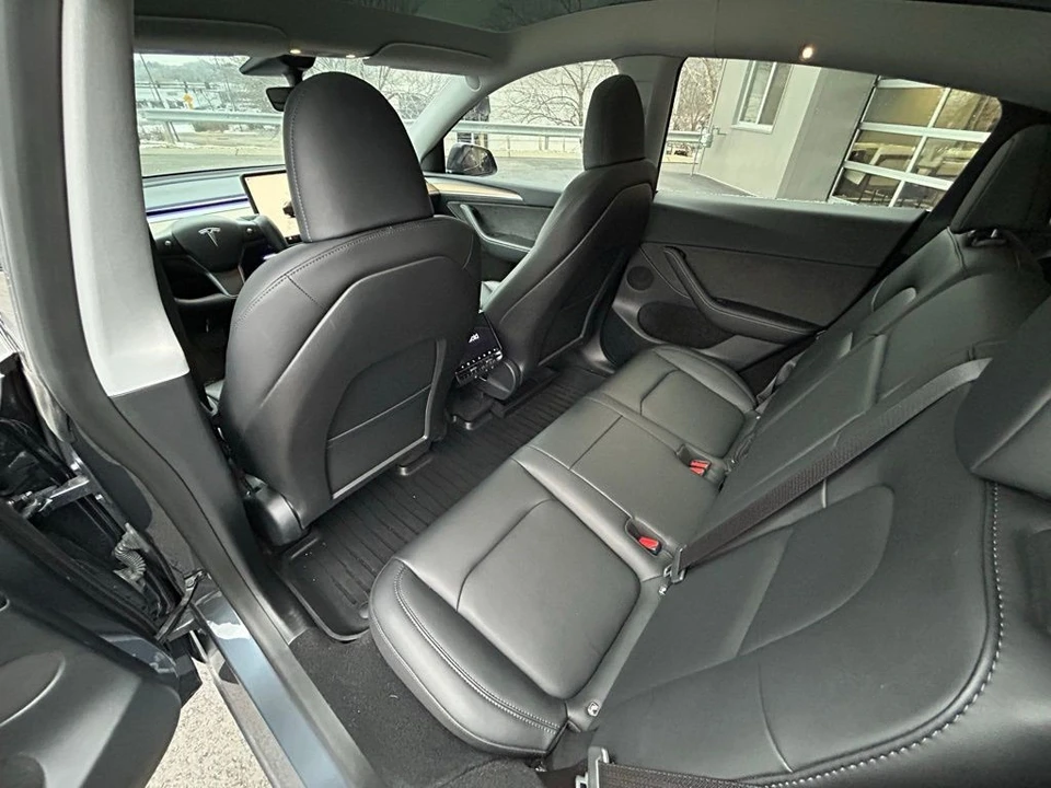 2023 Tesla Model Y - Image 7 of 14