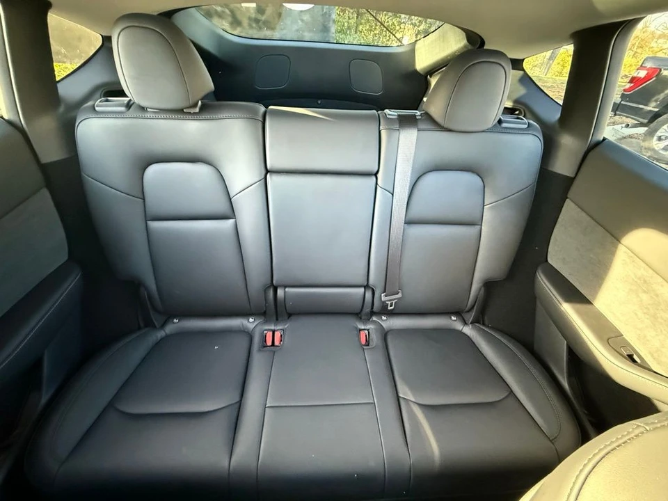 2023 Tesla Model Y - Image 11 of 12