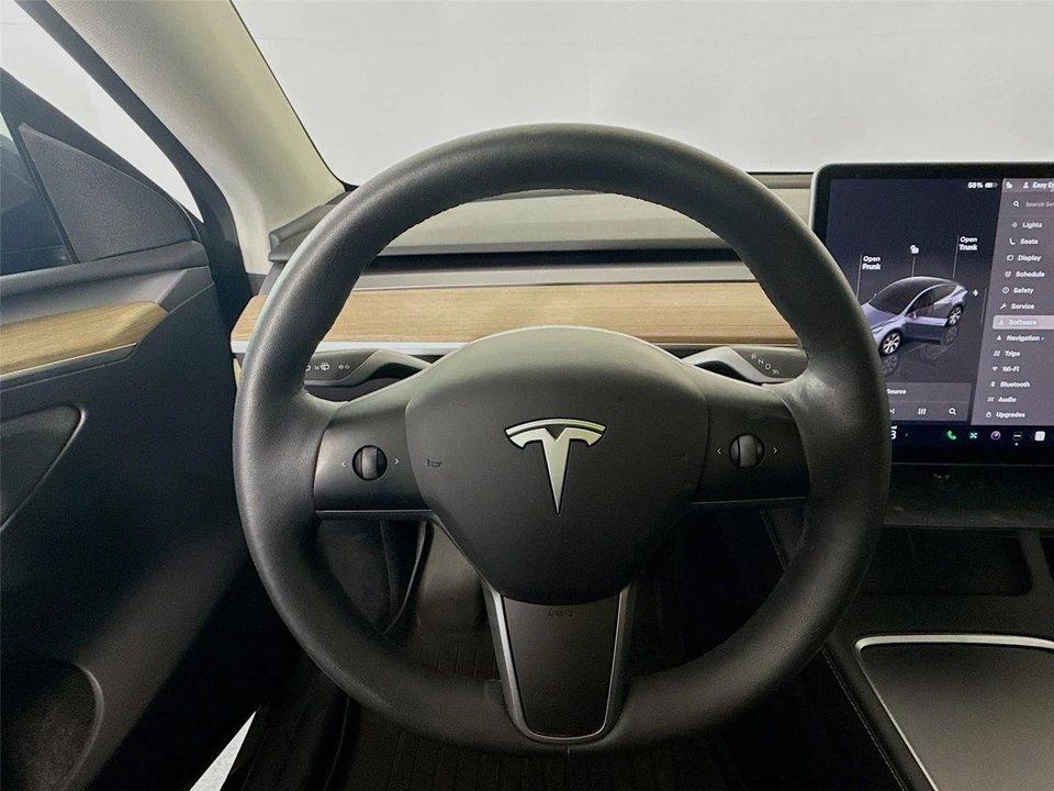 2023 Tesla Model Y - Image 7 of 14