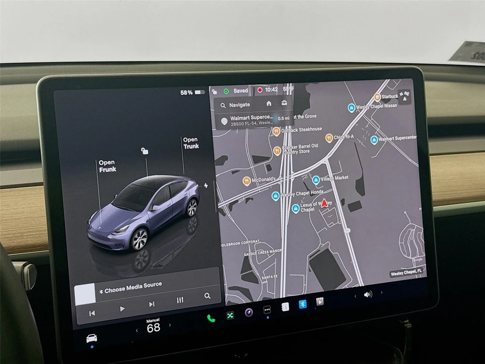 2023 Tesla Model Y - Image 9 of 14