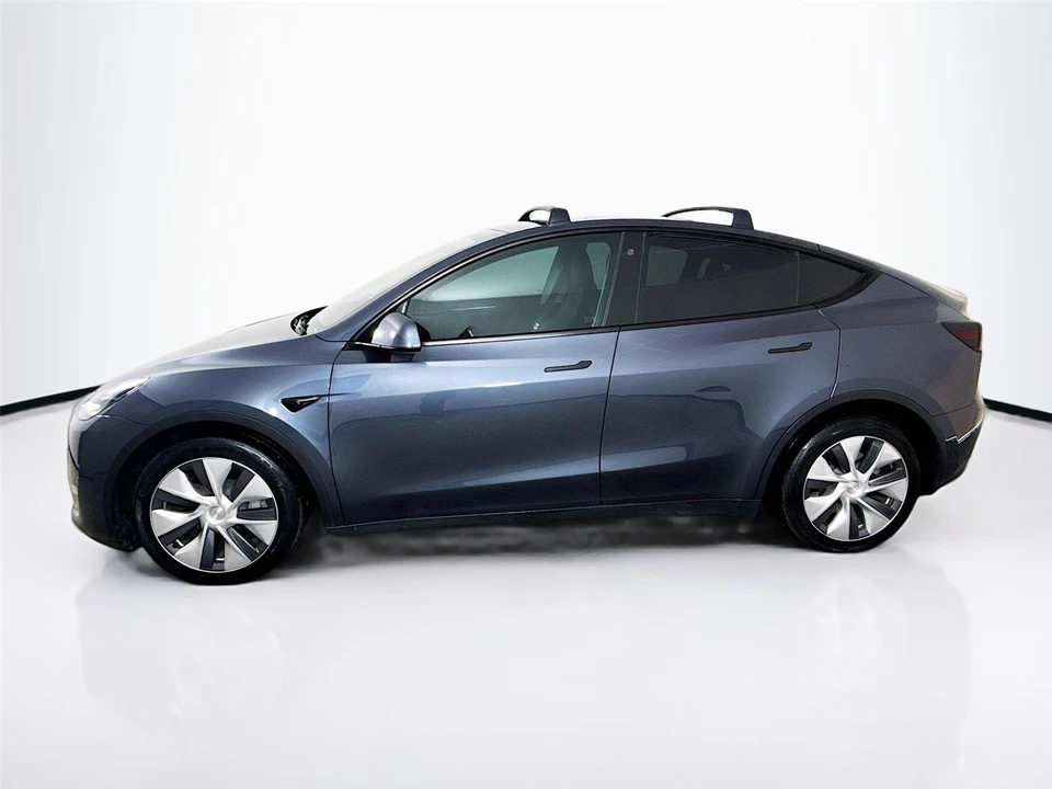 2023 Tesla Model Y - Image 4 of 14