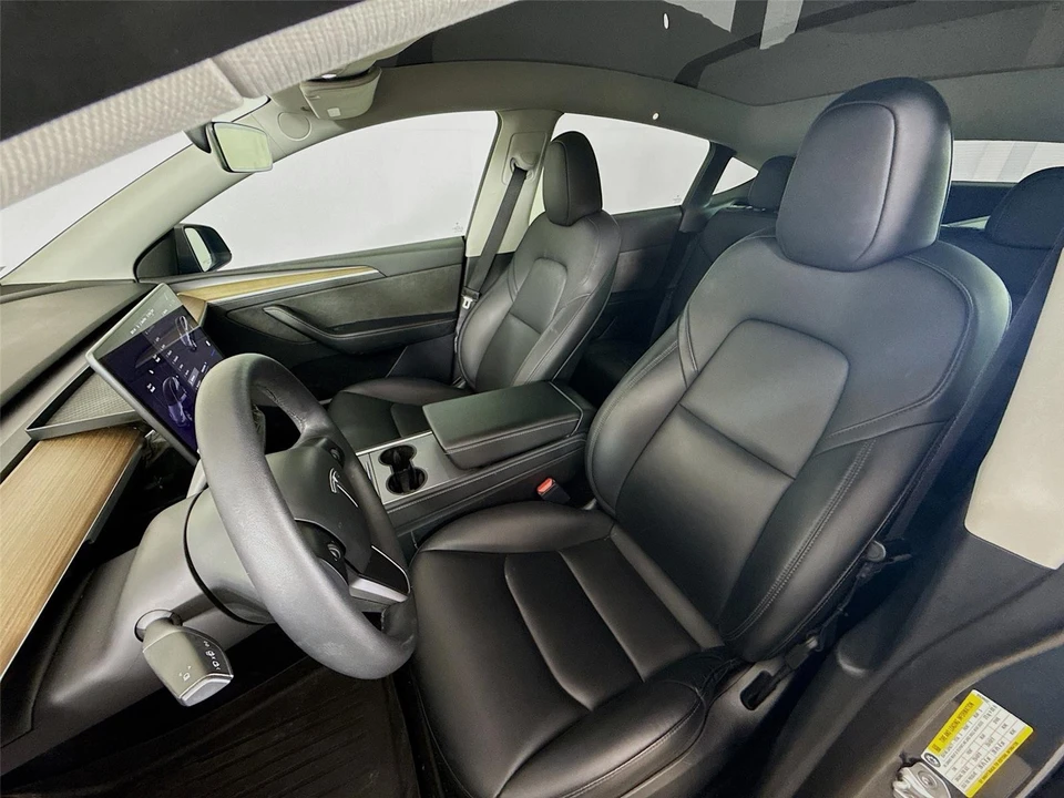 2023 Tesla Model Y - Image 12 of 14