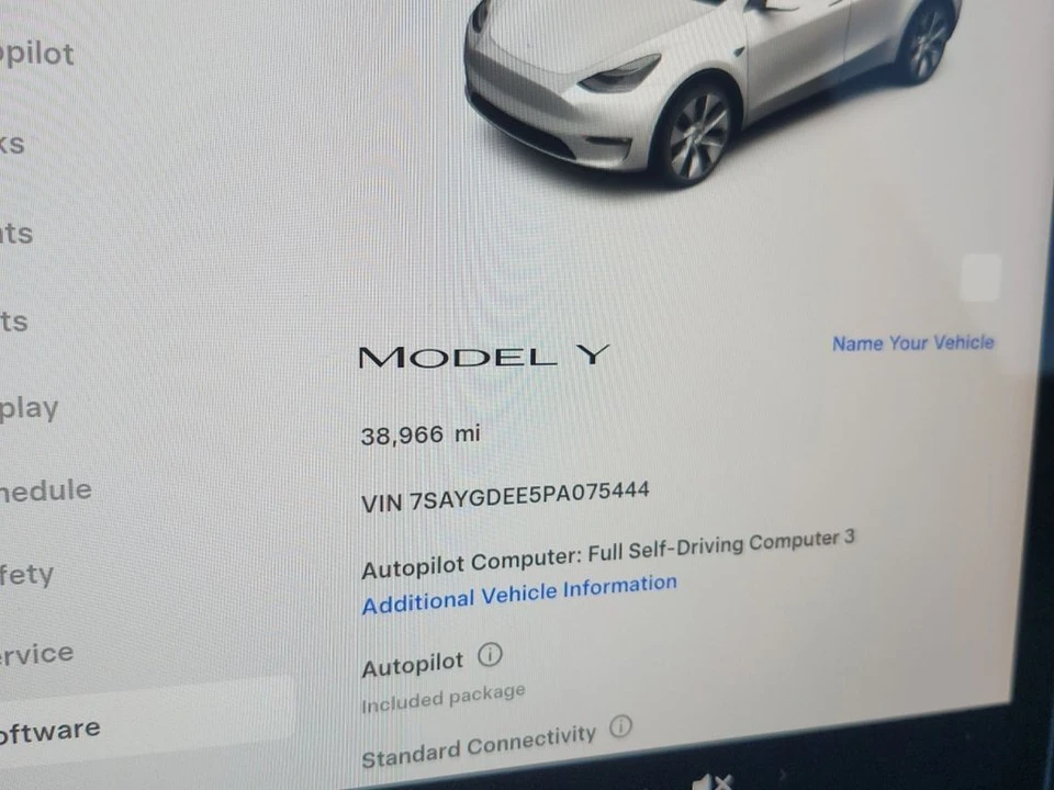 2023 Tesla Model Y - Image 6 of 7