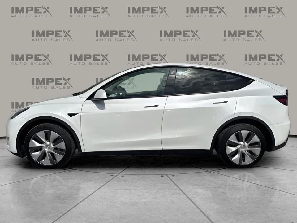 2023 Tesla Model Y - Image 2 of 21