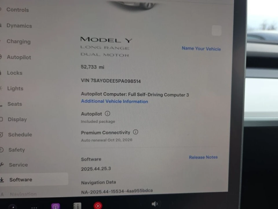 2023 Tesla Model Y - Image 4 of 6