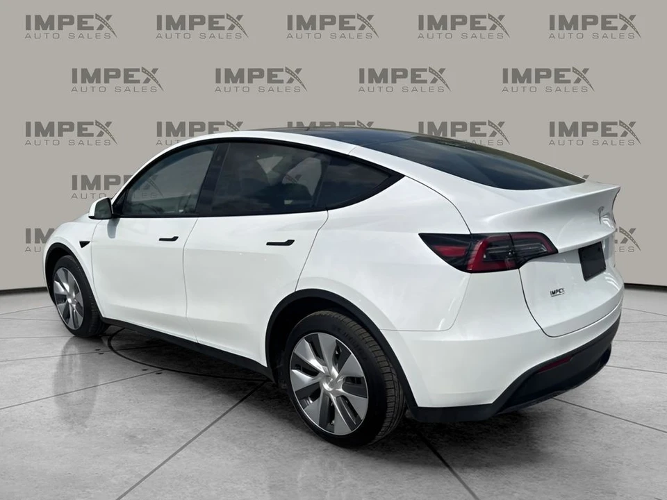 2023 Tesla Model Y - Image 3 of 21