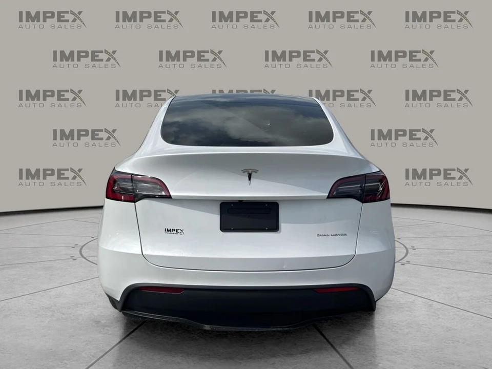2023 Tesla Model Y - Image 4 of 21