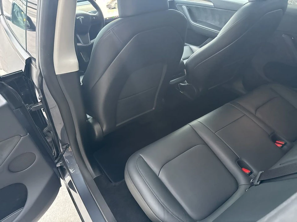 2023 Tesla Model Y - Image 14 of 21