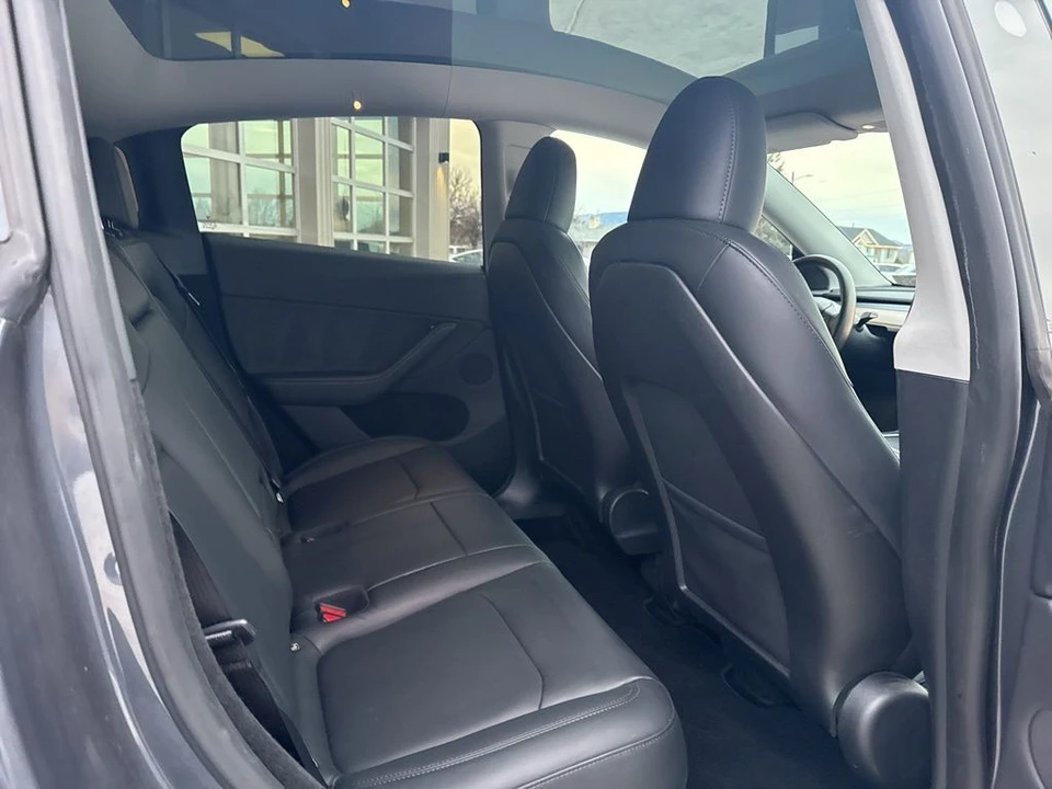 2023 Tesla Model Y - Image 19 of 21
