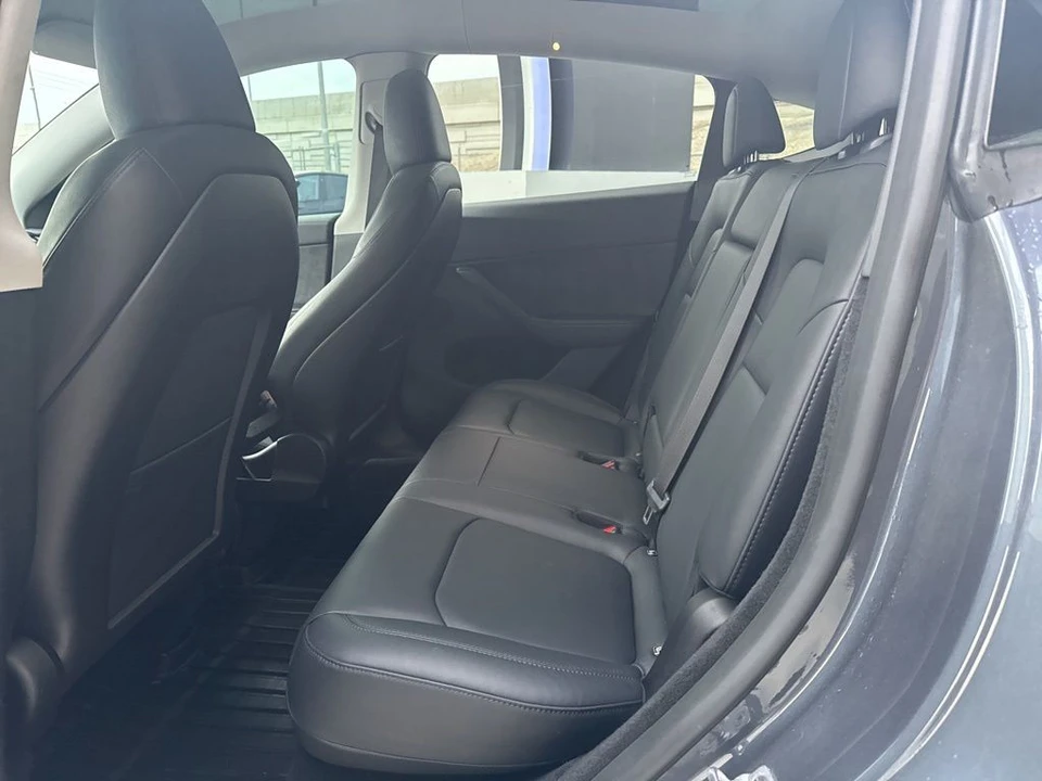 2023 Tesla Model Y - Image 15 of 21