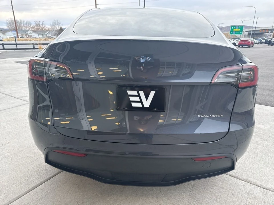 2023 Tesla Model Y - Image 6 of 21