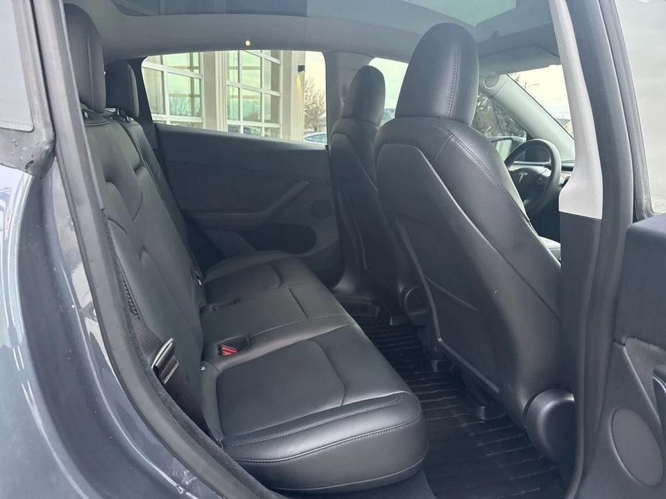 2023 Tesla Model Y - Image 19 of 21
