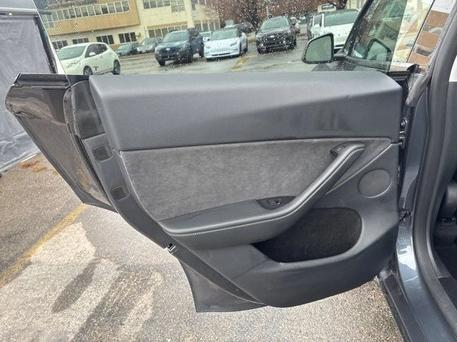 2023 Tesla Model Y - Image 16 of 21