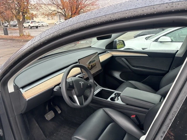 2023 Tesla Model Y - Image 14 of 21