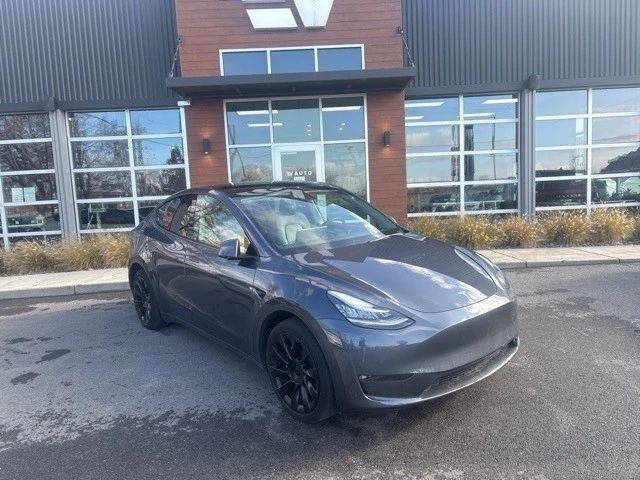 2023 Tesla Model Y - Image 2 of 11