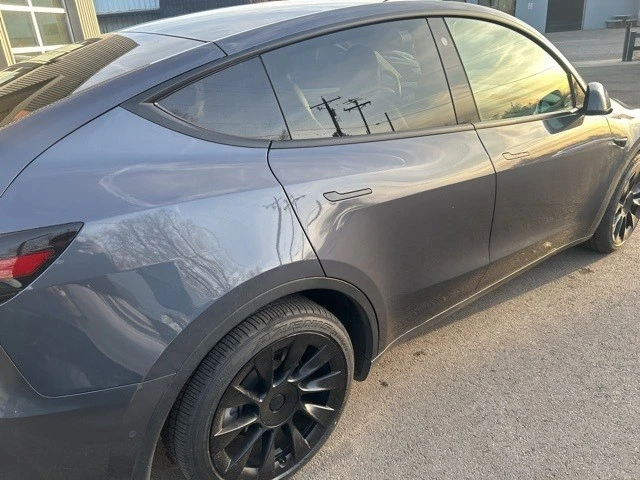2023 Tesla Model Y - Image 8 of 21