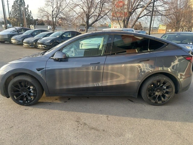 2023 Tesla Model Y - Image 5 of 21