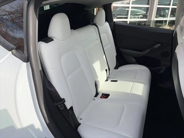 2023 Tesla Model Y - Image 20 of 21