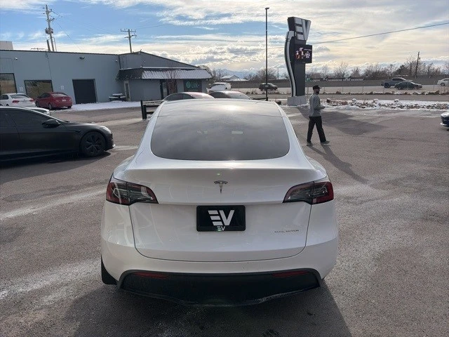 2023 Tesla Model Y - Image 7 of 21