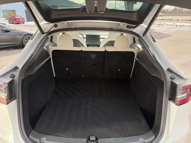 2023 Tesla Model Y - Image 17 of 21