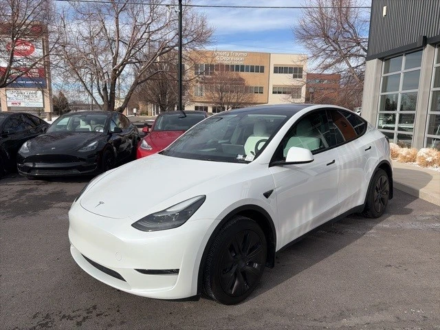 2023 Tesla Model Y - Image 4 of 21