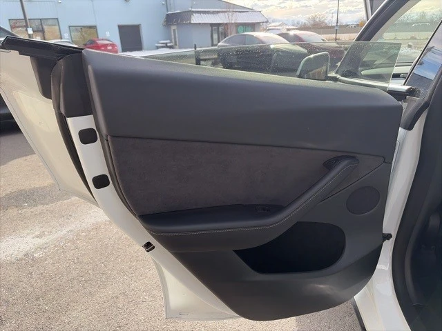 2023 Tesla Model Y - Image 14 of 21