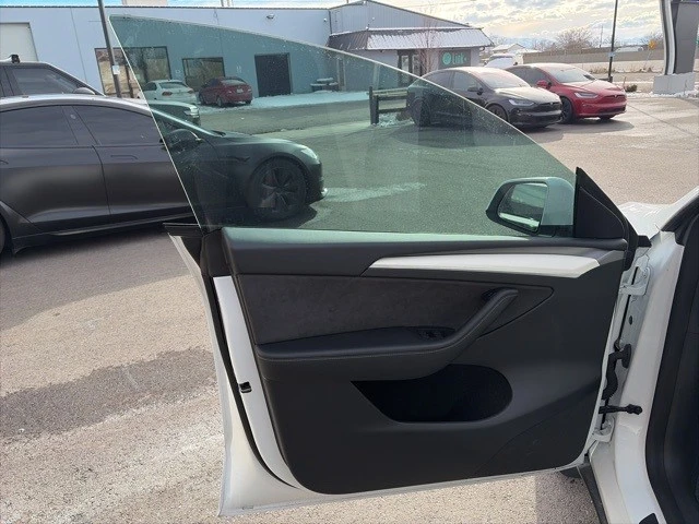 2023 Tesla Model Y - Image 11 of 21
