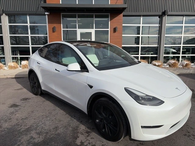 2023 Tesla Model Y - Image 2 of 21