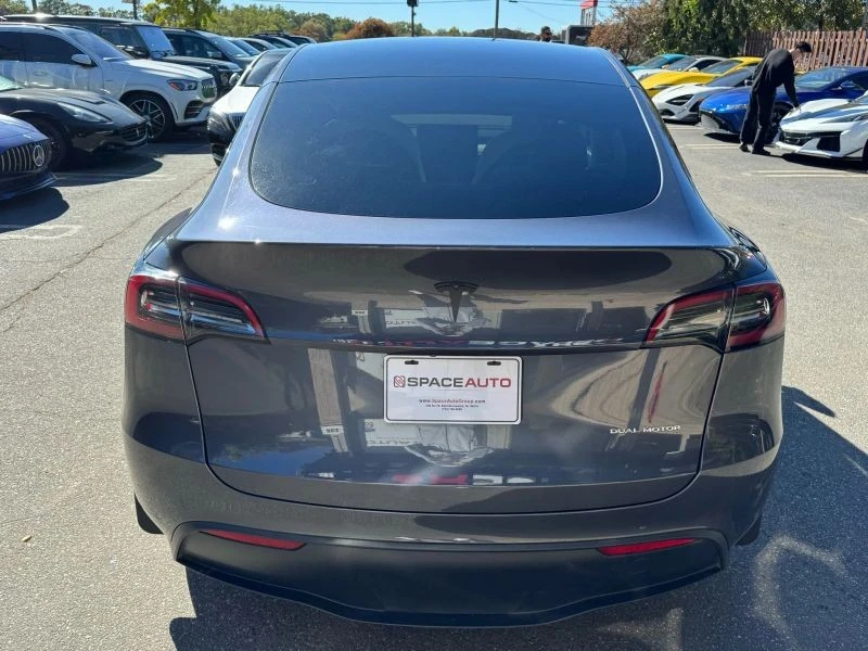 2023 Tesla Model Y - Image 6 of 12